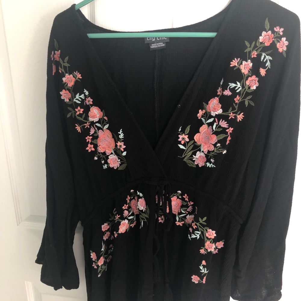 Floral plus size city chic flowy top